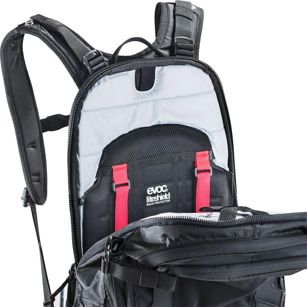 EVOC FR TRAIL BLACKLINE 20L BLACK – Bild 3